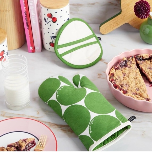 Kate Spade Oven Mitt & Pot Holder Set Green Dot NWT Kitchen Gift - Picture 2 of 3